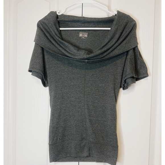 Converse Sweaters - Converse One Star Cowl Neck Short Sleeve Pullover Top Gray Size XS